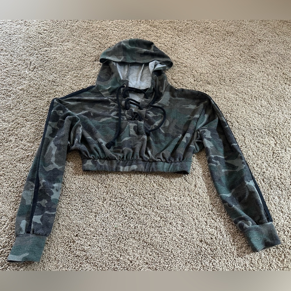 Crop top hoodie